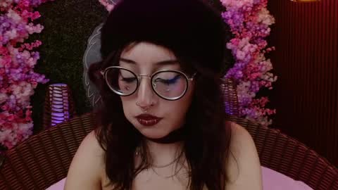 Roxanee online show from 05-02-26, 08:58