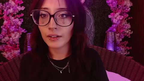 Roxanee online show from 05-07-26, 09:31