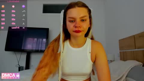Snapshot of sweet_sabriina chatting on 05-04-26, 06:20 Sabina online show from 05-04-26, 06:20