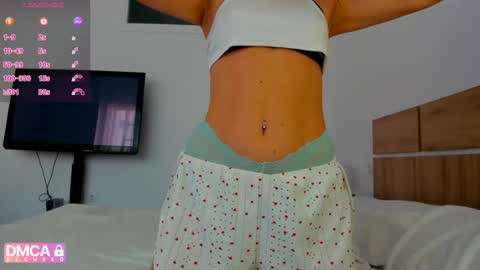 Snapshot of sweet_sabriina chatting on 05-19-26, 06:31 Sabina online show from 05-19-26, 06:31