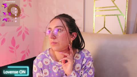 Sammy Lauren online show from 01-22-25, 10:07