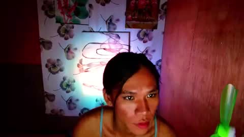 Zhienne online show from 11-18-25, 07:07