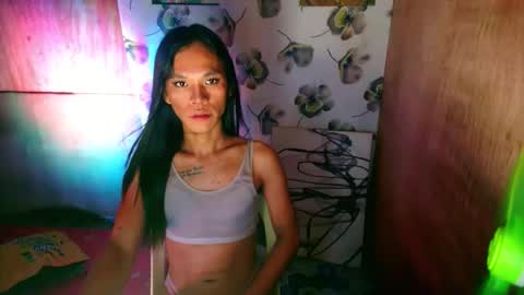 Zhienne online show from 11-24-25, 04:34