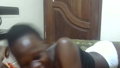 Snapshot of sweet_sharon01 chatting on 09-12-25, 06:19 Sharon online show from 09-12-25, 06:19