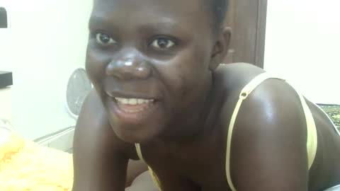 Snapshot of sweet_sharon01 chatting on 09-15-25, 11:10 Sharon online show from 09-15-25, 11:10