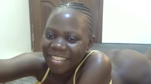 Snapshot of sweet_sharon01 chatting on 09-21-25, 01:24 Sharon online show from 09-21-25, 01:24