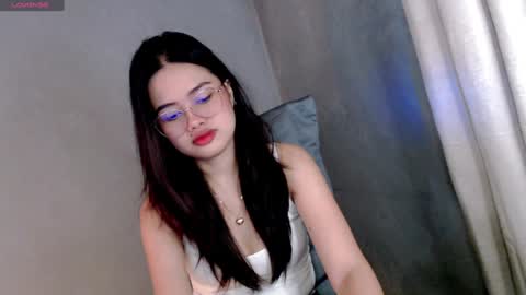 Snapshot of sweet_sirenxx chatting on 01-21-25, 09:03 Leah online show from 01-21-25, 09:03