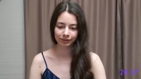 Snapshot of sweet_sweet_angel chatting on 07-28-26, 12:48 Angel online show from 07-28-26, 12:48