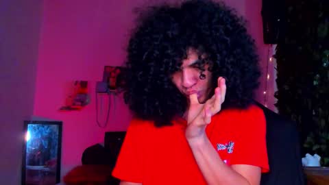 Steven independent model online show from 02-07-26, 10:57