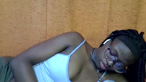 sweet_zarah online show from 04-11-26, 08:24