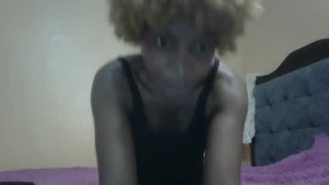 Snapshot of sweet_zella chatting on 04-24-26, 12:07 zellate online show from 04-24-26, 12:07