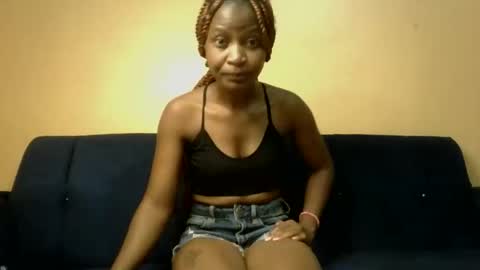 Snapshot of sweet_zella chatting on 05-13-26, 12:52 zellate online show from 05-13-26, 12:52