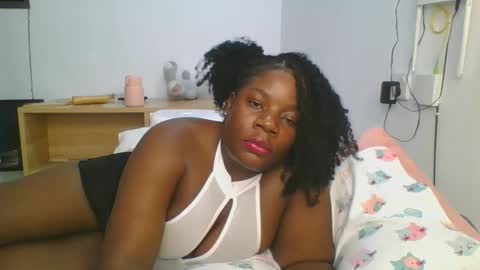Snapshot of sweetafricangal chatting on 12-08-24, 06:39 NASHA online show from 12-08-24, 06:39