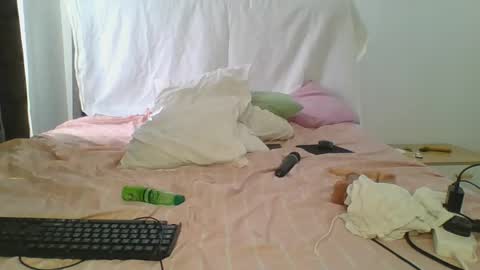 Snapshot of sweetafricangal chatting on 12-16-24, 11:33 NASHA online show from 12-16-24, 11:33