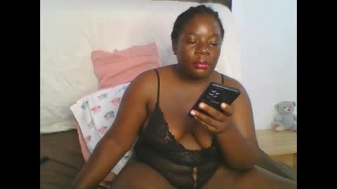 Snapshot of sweetafricangal chatting on 01-06-25, 08:57 NASHA online show from 01-06-25, 08:57