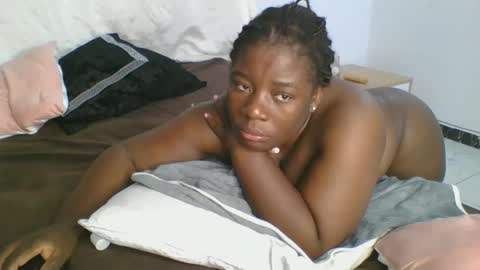 Snapshot of sweetafricangal chatting on 01-06-25, 04:23 NASHA online show from 01-06-25, 04:23