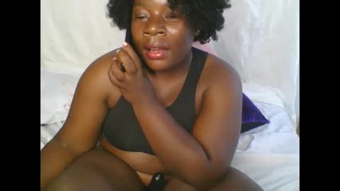 Snapshot of sweetafricangal chatting on 01-11-25, 05:07 NASHA online show from 01-11-25, 05:07