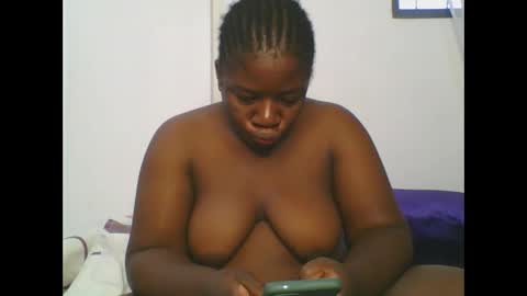 Snapshot of sweetafricangal chatting on 01-25-25, 03:41 NASHA online show from 01-25-25, 03:41