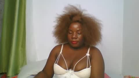 Snapshot of sweetafricangal chatting on 02-19-25, 09:25 NASHA online show from 02-19-25, 09:25