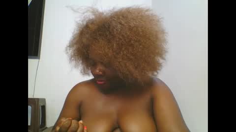 Snapshot of sweetafricangal chatting on 03-07-25, 10:10 NASHA online show from 03-07-25, 10:10