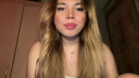 Snapshot of sweetalexa19 chatting on 07-09-26, 04:05 alexa your one and only queen online show from 07-09-26, 04:05