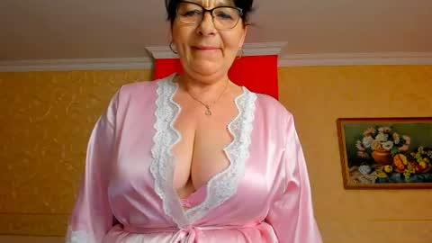 Snapshot of sweetangell69_ chatting on 06-14-26, 03:52 Viorica online show from 06-14-26, 03:52
