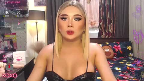 Snapshot of sweetbella118 chatting on 12-09-24, 07:50 bella online show from 12-09-24, 07:50