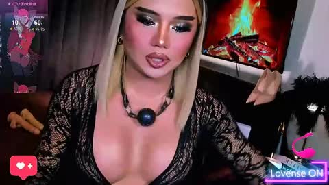 Snapshot of sweetbella69xoxo chatting on 05-25-26, 12:22 BELLA online show from 05-25-26, 12:22