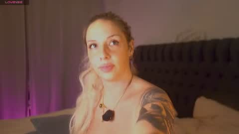 Bella online show from 06-22-26, 03:25