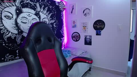 sweetbitter_ online show from 12-31-24, 07:40