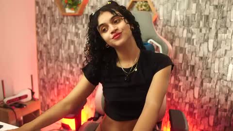 Salom independent model online show from 04-13-26, 07:52