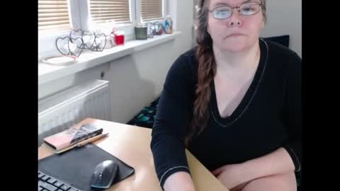 Sweetboobs85h online show from 02-04-25, 08:24