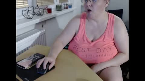 Sweetboobs85h online show from 02-04-25, 09:20