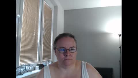 Sweetboobs85h online show from 10-09-25, 08:23