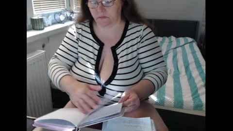 Sweetboobs85h online show from 05-22-26, 08:10