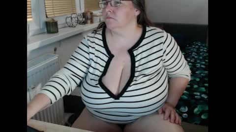 Sweetboobs85h online show from 05-31-26, 07:37