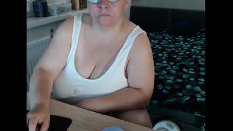 Sweetboobs85h online show from 07-23-26, 07:23