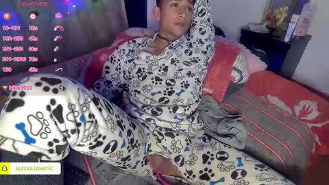 Snapshot of sweetc4meron chatting on 12-28-24, 11:19 Cameron Alejandro online show from 12-28-24, 11:19