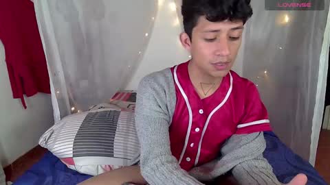 Snapshot of sweetc4meron chatting on 01-22-25, 07:14 Cameron Alejandro online show from 01-22-25, 07:14