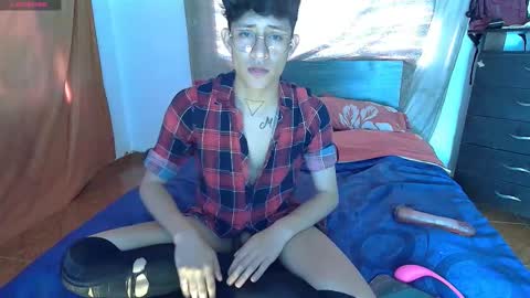 Snapshot of sweetc4meron chatting on 09-27-25, 06:02 Cameron Alejandro online show from 09-27-25, 06:02