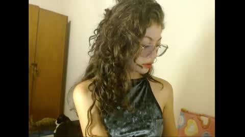 sweetcalm_ online show from 05-11-26, 03:34