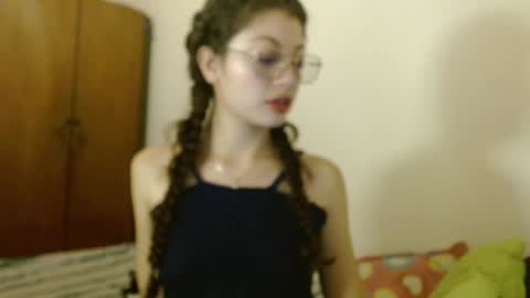 sweetcalm_ online show from 05-26-26, 10:17
