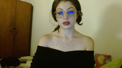 sweetcalm_ online show from 06-05-26, 03:46