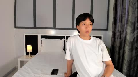 Eva Short hair girl  - Victoria Long red hair online show from 10-16-25, 05:58