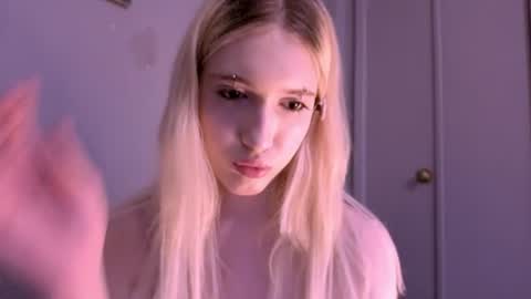 sweetcrystalll online show from 08-08-26, 05:59