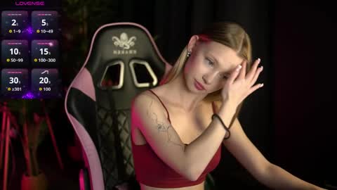 Lina online show from 04-08-26, 04:51