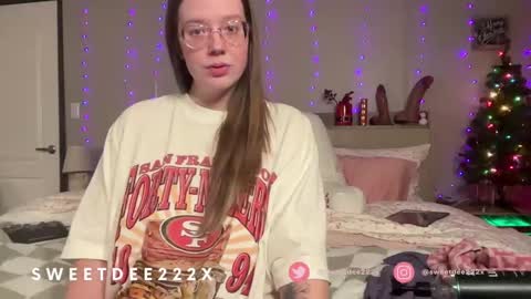 Snapshot of sweetdee222x chatting on 12-13-24, 07:47 Delilah Samson online show from 12-13-24, 07:47