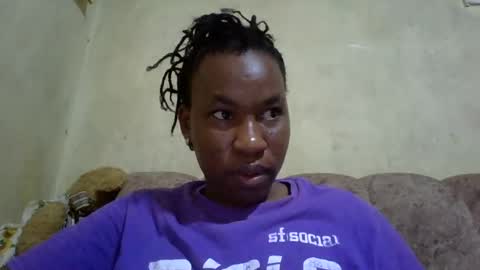 Snapshot of sweetdiva2012 chatting on 03-10-25, 05:22 sweetdiva2012 online show from 03-10-25, 05:22
