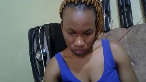 Snapshot of sweetdiva2012 chatting on 09-10-25, 06:13 sweetdiva2012 online show from 09-10-25, 06:13