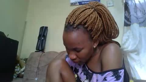 Snapshot of sweetdiva2012 chatting on 09-12-25, 08:14 sweetdiva2012 online show from 09-12-25, 08:14